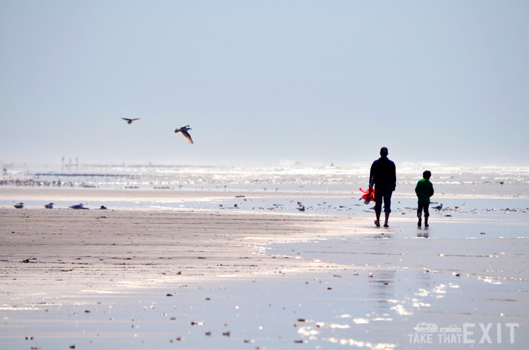 Walking on the beach - dad and son - Grayland Beach State Park (Washington)