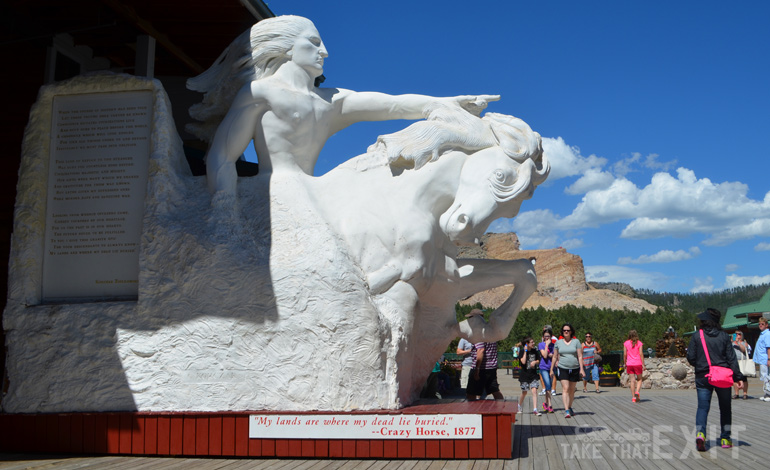 Crazy-Horse-Memorial-replica