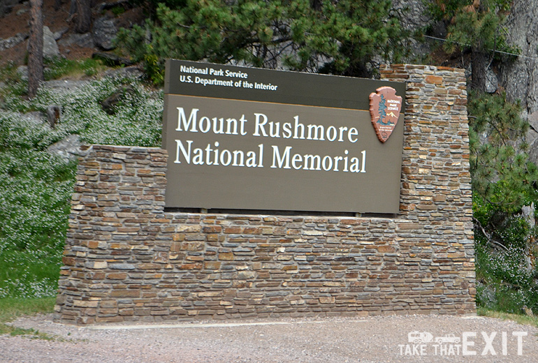 Mount-Rushmore-Memorial