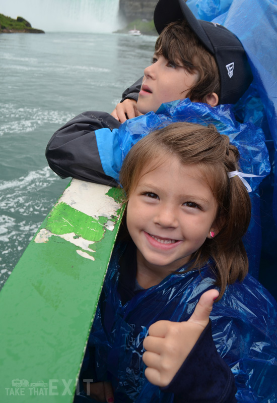 Smiles-Niagara-Falls-Maid-Mist