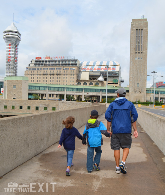 Walking-to-Canada-from-Niagara