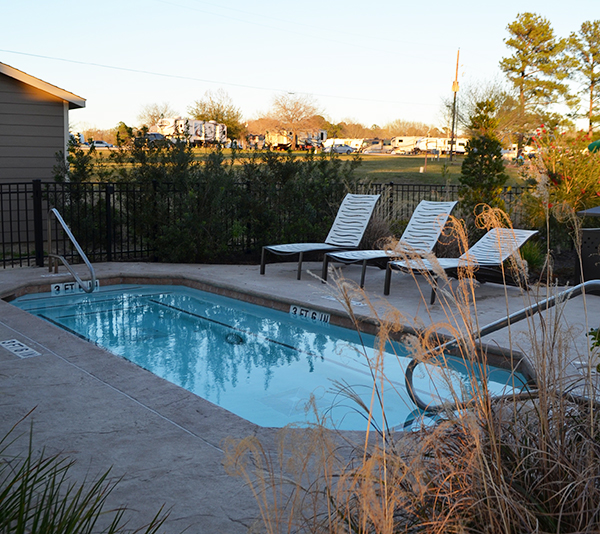 Hot-Tub-Lake-Conroe-Texas