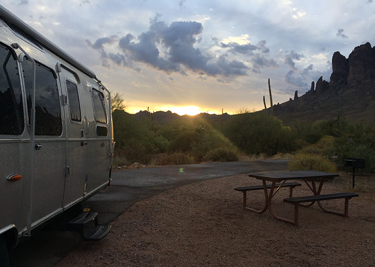 Lost-Dutchman-Campsite-sunset