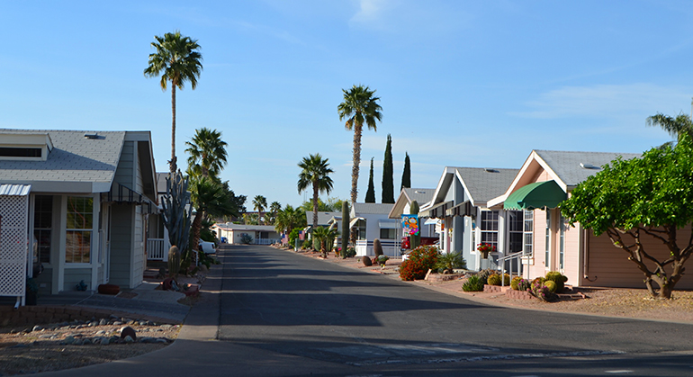 Monta-Vista-Village-RV-Resort-streets