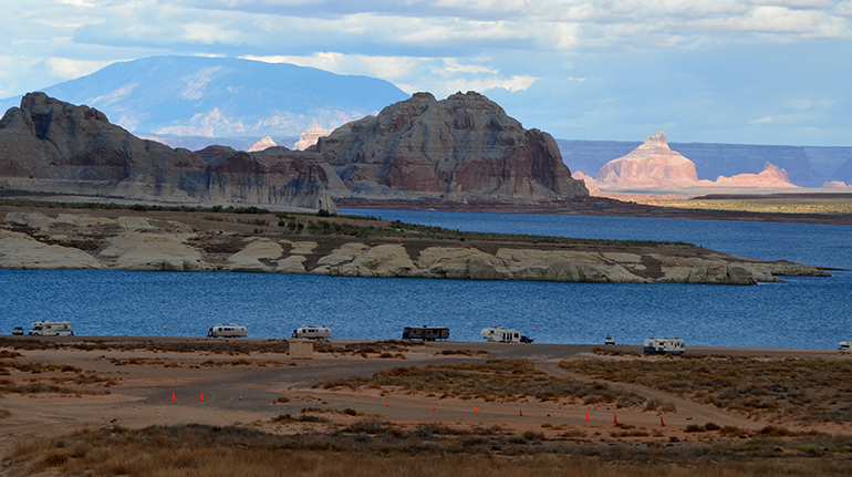 Lone-Rock-Beach-from-up-on-hill