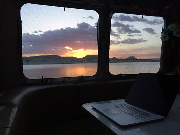 Office-Lone-Rock-Beach-Campground