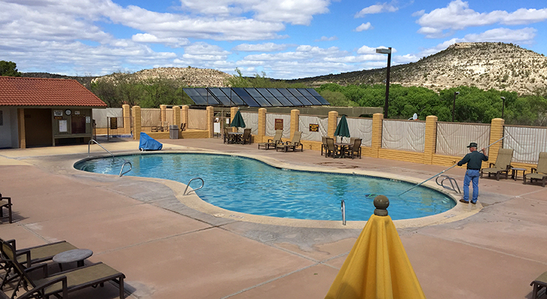 Swimming-Pool-Verde-Valley-TT_RV-resort-2