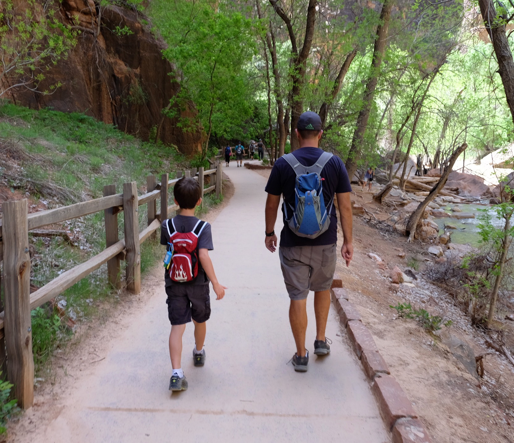 Zion-Walking-River-trail